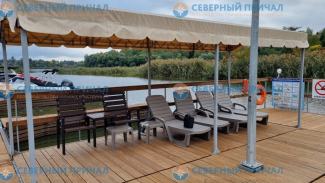 Zona-otdyha-na-vode.-Pontony-Hard.-1020x600