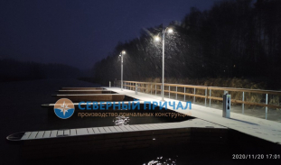 ponton-hard_machty-osveshheniya_Istrinskoe-vodohranilishhe-1020x600